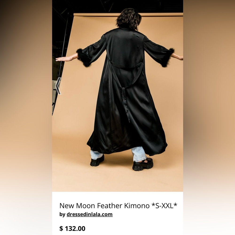 Dressed in Lala Size Large Long Kimono Black